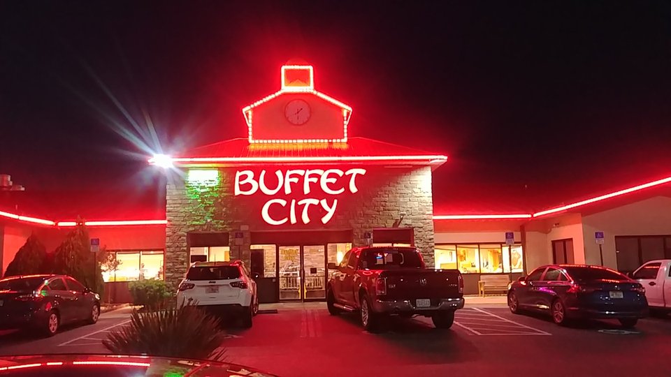 Bright buffet restaurant with sushi and hibachi.